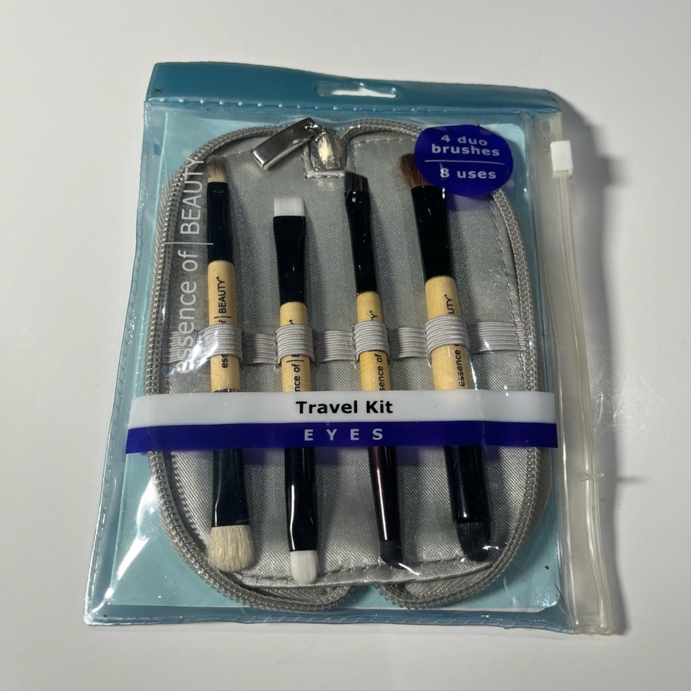 ESSENCE OF BEAUTY TRAVEL SIZE EYE BRUSH SET OF 4 DOUBLE SIDED IN CARRYING CASE